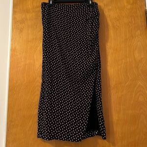 Abercrombie & Fitch | Extra Small Floral Flowy Skirt w/ Slit